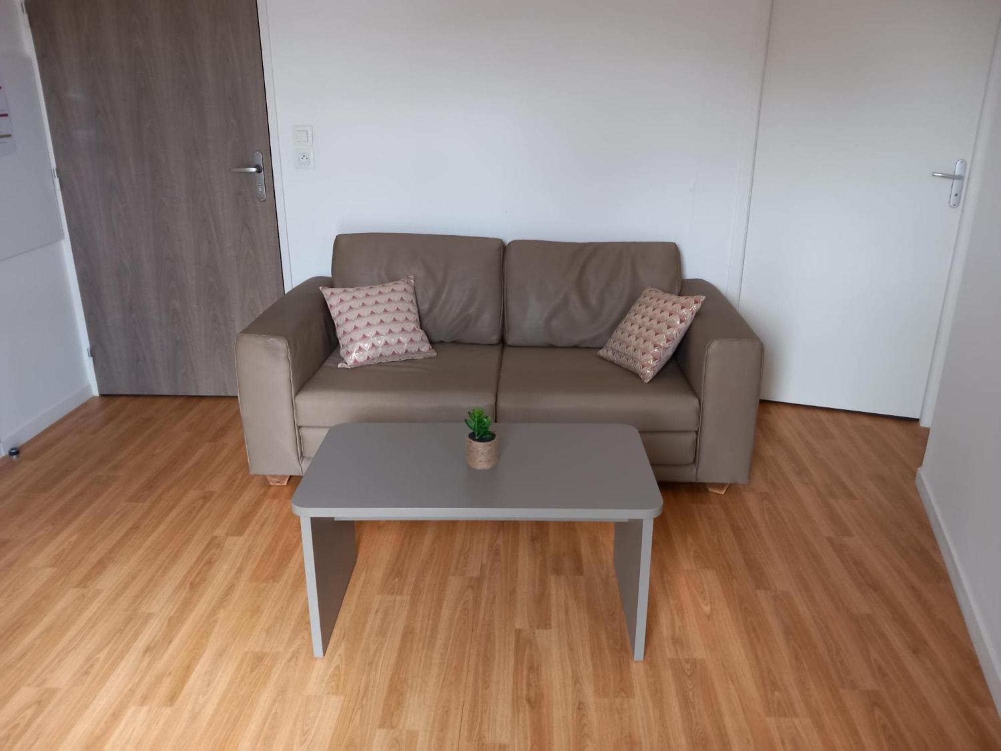 Services Seniors Espace Et Vie * Le Mans